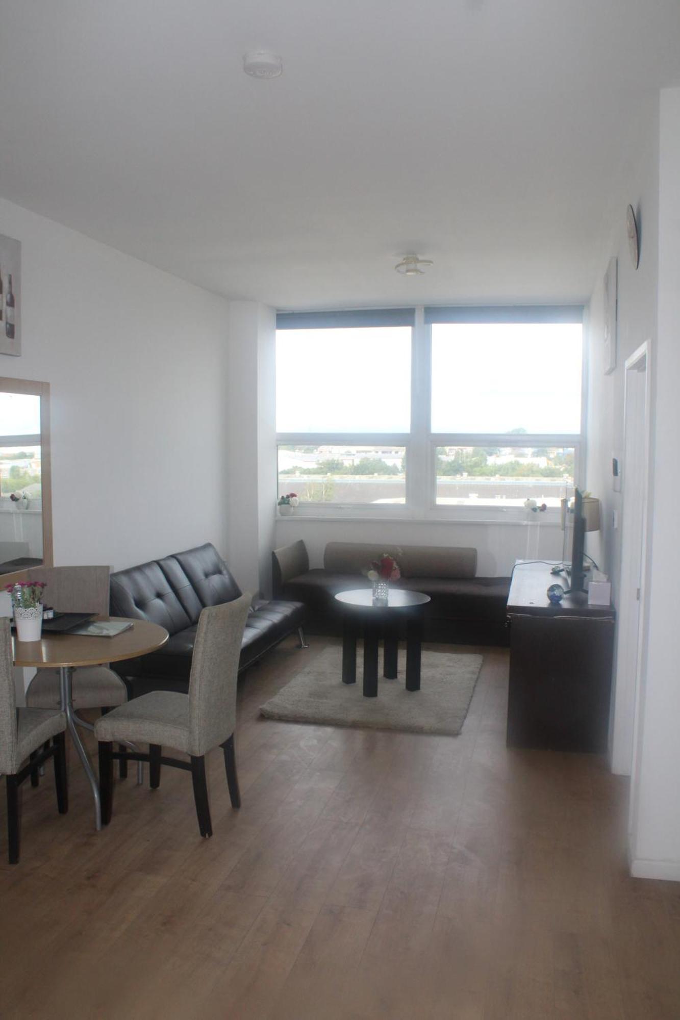 Flat 414 One Bedroom Apartment Birmingham Bagian luar foto